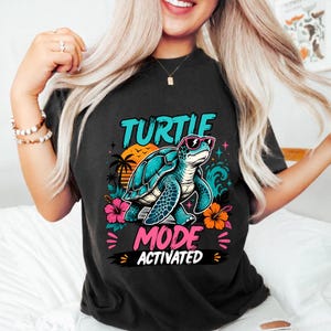 Turtley Over It PNG Bundle: Meeresschildkröte Strand Humor png Schildkröten-Modus Aktiviert Muschel Ja, Entspannend (Digitaler Download)