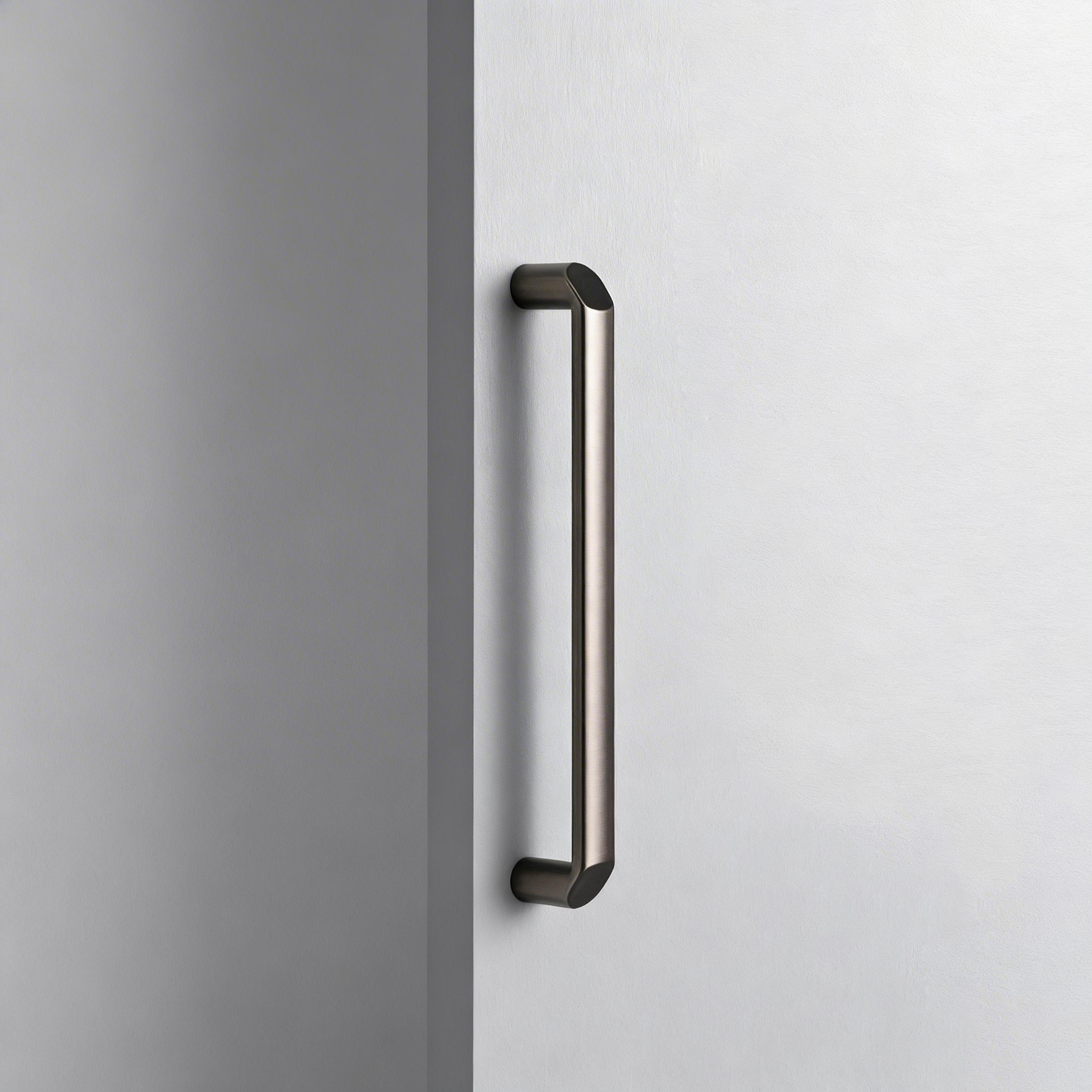 Tirador minimalista gris espacial para armario, elegante manija para armario ropero.