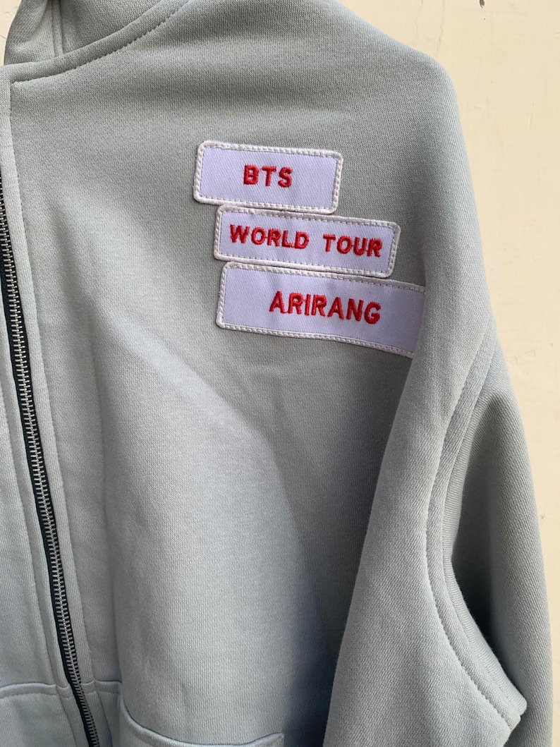 BTS World Tour [ARIRANG]Hoodie - Heather Gray bild 8