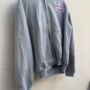 BTS World Tour [ARIRANG]Hoodie - Heather Gray bild 11