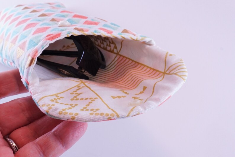 Quilted Glasses Case, Padded Sunglasses case with Snap Closure image 4