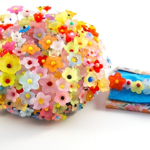 Decorative Flower Sewing Pins: Handmade Matchbook Case Gift