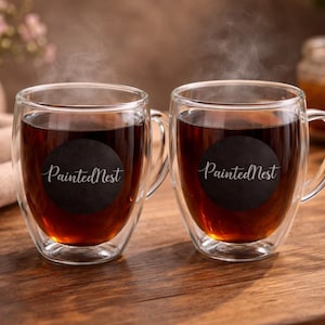 Personlig dubbelväggig glasmugg, isolerad kaffekopp med eget namn