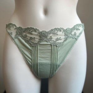 La Perla Seide bestickter String