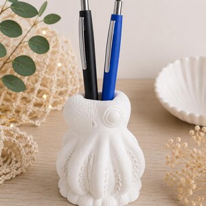 Octopus Pen Holder & Candle Holder made of Ceramic Plaster – Octopus Decor – Mini Flower Pot – Taper Candle Holder – Nautical Desk Decor Gift