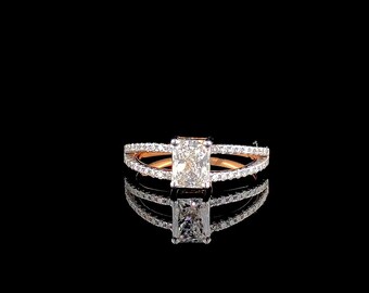 Anillo de compromiso con diamante cultivado en laboratorio, talla radiante de 1,30 quilates, certificado por IGI, con brazo dividido y pavé.