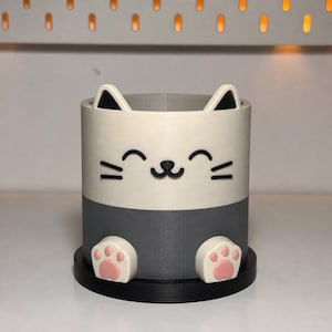 Organizador de escritorio artesanal con portalápices individual, accesorio arquitectónico impreso en 3D y pintado a mano para espacios de trabajo modernos.