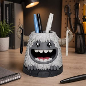 Portalápices con forma de monstruo de nieve, organizador de escritorio con forma de criatura pintada a mano, accesorio de escritorio original para un solo instrumento de escritura.