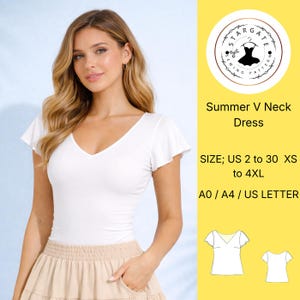 Może przedstawiać: Kobieta w białej sukience z dekoltem w serek i krótkimi, falującymi rękawami. Obraz zawiera tekst "Summer V Neck Dress" oraz informacje o rozmiarze od US 2 do 30, XS do 4XL. Widoczne jest również logo wzoru szycia.