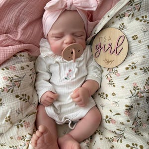 Reborn baby doll- Full silicone body - Doll - Floppy and squishy image 6