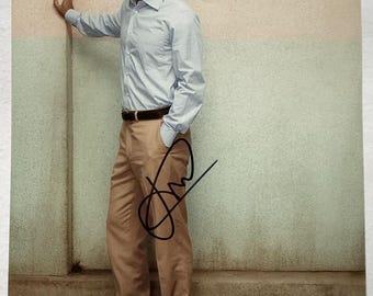 Jeffrey Donovan Autographed "Burn Notice" Glossy 8x10 Photo, COA Included