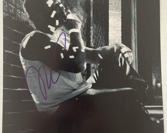 Fotografía brillante de 8x10 pulgadas autografiada por Mickey Rourke de "Sin City", con certificado de autenticidad incluido.