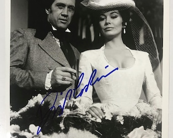 Foto vintage brilhante de 8x10 polegadas autografada por David Carradine em "Norte e Sul", com certificado de autenticidade incluso.