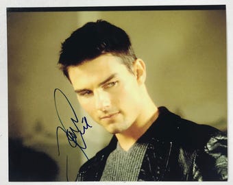 Foto brilhante 8x10 autografada por Tom Cruise do filme "Missão Impossível", com certificado de autenticidade incluso.