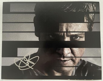 Fotografía brillante de 8x10 pulgadas autografiada por Jeremy Renner en "El ultimátum de Bourne", con certificado de autenticidad incluido.