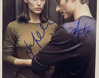 Jennifer Garner & Michael Vartan Autographed Alias Glossy 8x10 Photo, COA Included