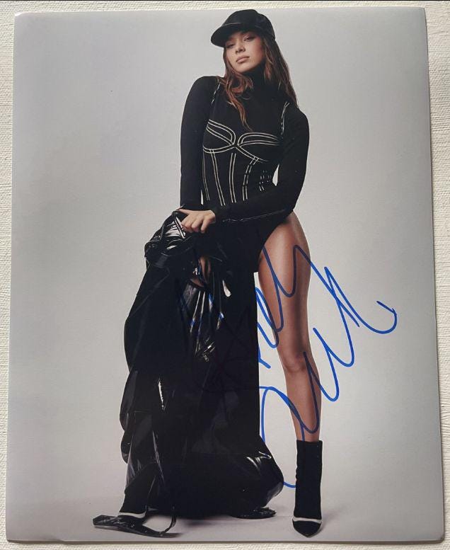 Hailee Steinfeld Autograph - Etsy