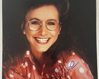 Fotografía brillante de 8x10 pulgadas autografiada por Gabrielle Carteris de "Beverly Hills 90210", con certificado de autenticidad incluido.