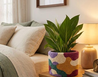 Handmade Tufted Flowerpot Rug | Colorful Abstract Plant Cozy | Modern Woven Planter Cover