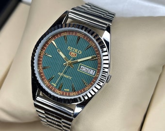 Vintage Seiko Automatic Green Face Refurbished day date men's wrist watch 36MM