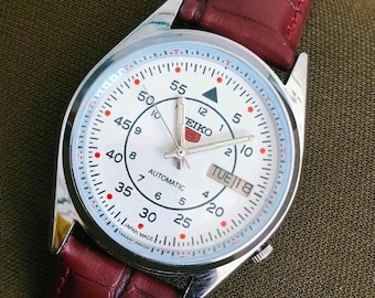 Vintage Seiko Automatic Watch:  Brown strap white Dial, Day-Date, 37mm