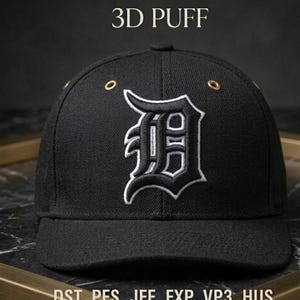 Könnte beinhalten: Handgemachtes Holzschild mit dem Text "Welcome" in handschriftlichem Stil. Das Schild ist weiß lackiert mit einem Used-Look, und ein kleines grünes Blatt ist oben befestigt. Das Schild ist etwa 30 cm breit.