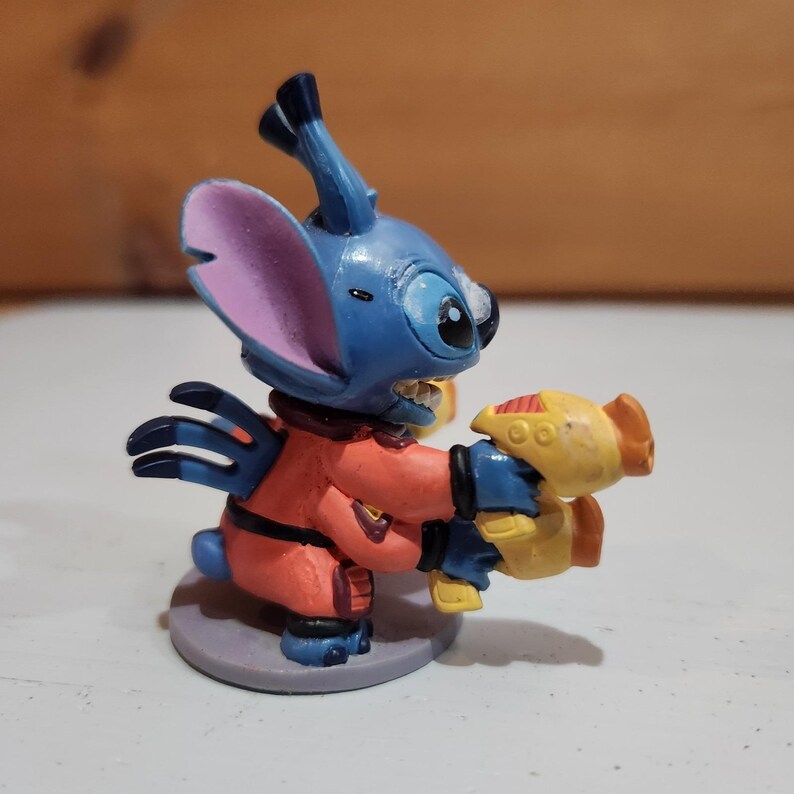 HASBRO DISNEY Lilo & Stitch 2,5 "PVC Figur Stitch Wasserpistolen 2001 Y2K Vintage Bild 4