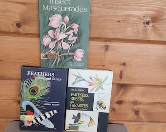 Lote de 3 libros antiguos de arte y ciencia de Hilda Simon: Insectos, Plumas y Parásitos.