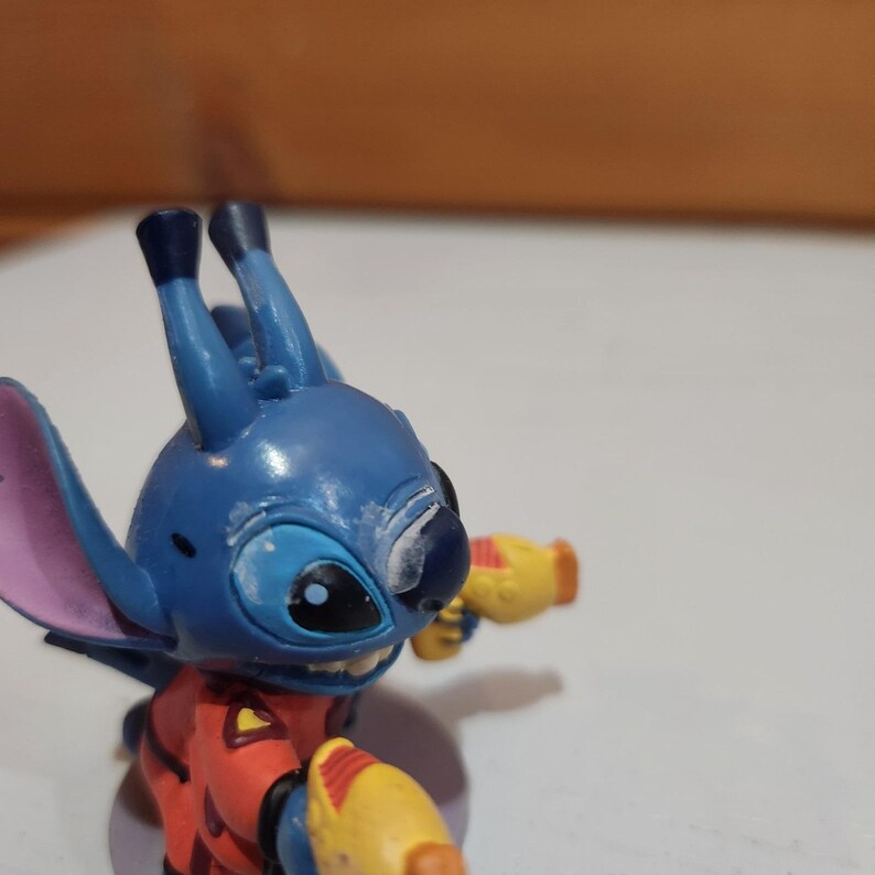 HASBRO DISNEY Lilo & Stitch 2,5 "PVC Figur Stitch Wasserpistolen 2001 Y2K Vintage Bild 5