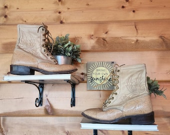 Larry Mahan Vintage Western Prarie Boots Tooled Leather Cottagecore Rare Sz 8 M