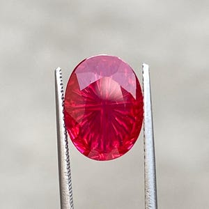 Pierre précieuse rubis ovale de 5,5 carats créée par un laboratoire, pierre rouge taillée fantaisie pour bijoux