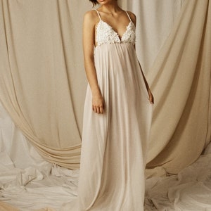 Nuisette longue de mariée en soie et broderie Robe mariée nuit de noces robe de lune de miel lingerie mariée image 2