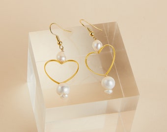 Boucles d'oreilles de mariée coeur et perles d'eau douce - Bijoux mariage perles