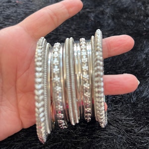 Oxidised metal Silver bangles for one hands