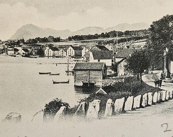 Molde Norway 1903 Waterfront Postcard – O. Sættem Publisher – Strandgata & Romsdal Mountains – Early Undivided Back – Town of Roses