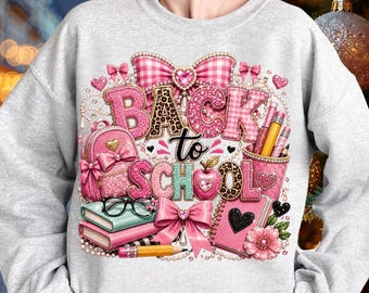 Regreso a clases PNG, escuela coqueta PNG, mochila rosa PNG, diseño escolar femenino, camiseta de maestra PNG, autobús escolar lindo PNG, primer día de clases PNG