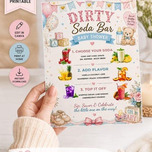 以下が含まれることがあります： パステルカラーの旗、風船、積み木、テディベアが描かれた「Dirty Soda Bar」というタイトルのベビーシャワー用印刷可能サイン。ソーダの選び方、フレーバーの追加、トッピングの手順が、飲み物やフルーツのイラストと共に記載されています。