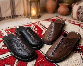 Babuchas de piel marroquí hechas a mano. Auténtico calzado artesanal para interior.