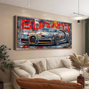 Może przedstawiać: Oprawiony wydruk na płótnie przedstawiający stylizowany obraz samochodu sportowego Bugatti. Grafika wykorzystuje efekt kolażu z mieszanką kolorów, w tym czerwonym, pomarańczowym, szarym i niebieskim. Słowo "BUGATTI" jest wyraźnie wyświetlane na czerwono.
