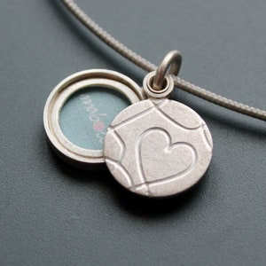 romantic picture locket with elegant heart design in Sterling Silver image 4