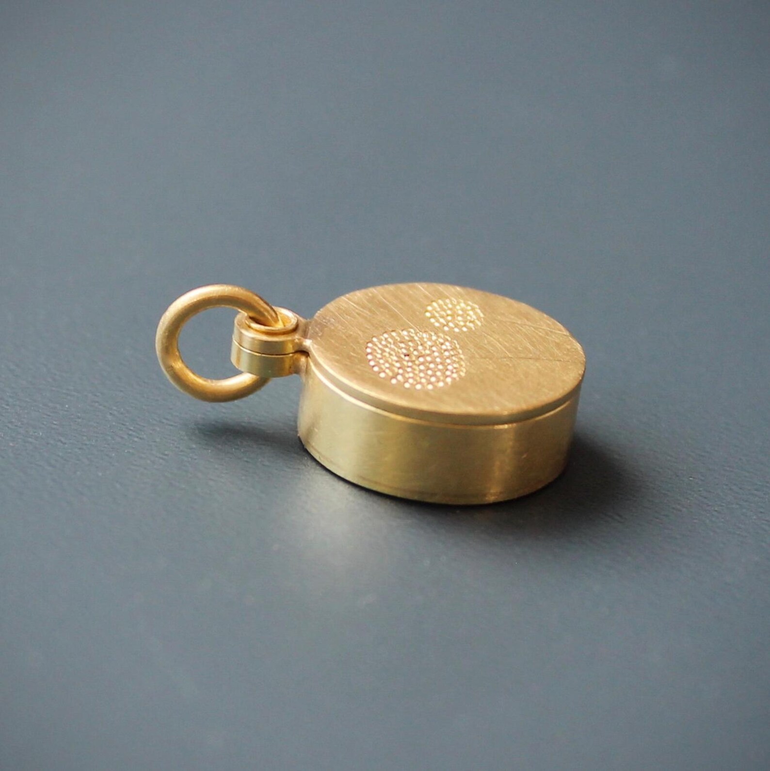 Remembrance Locket Elegant Golden Remembrance Locket Filled With Forget Me Not Seeds - Etsy