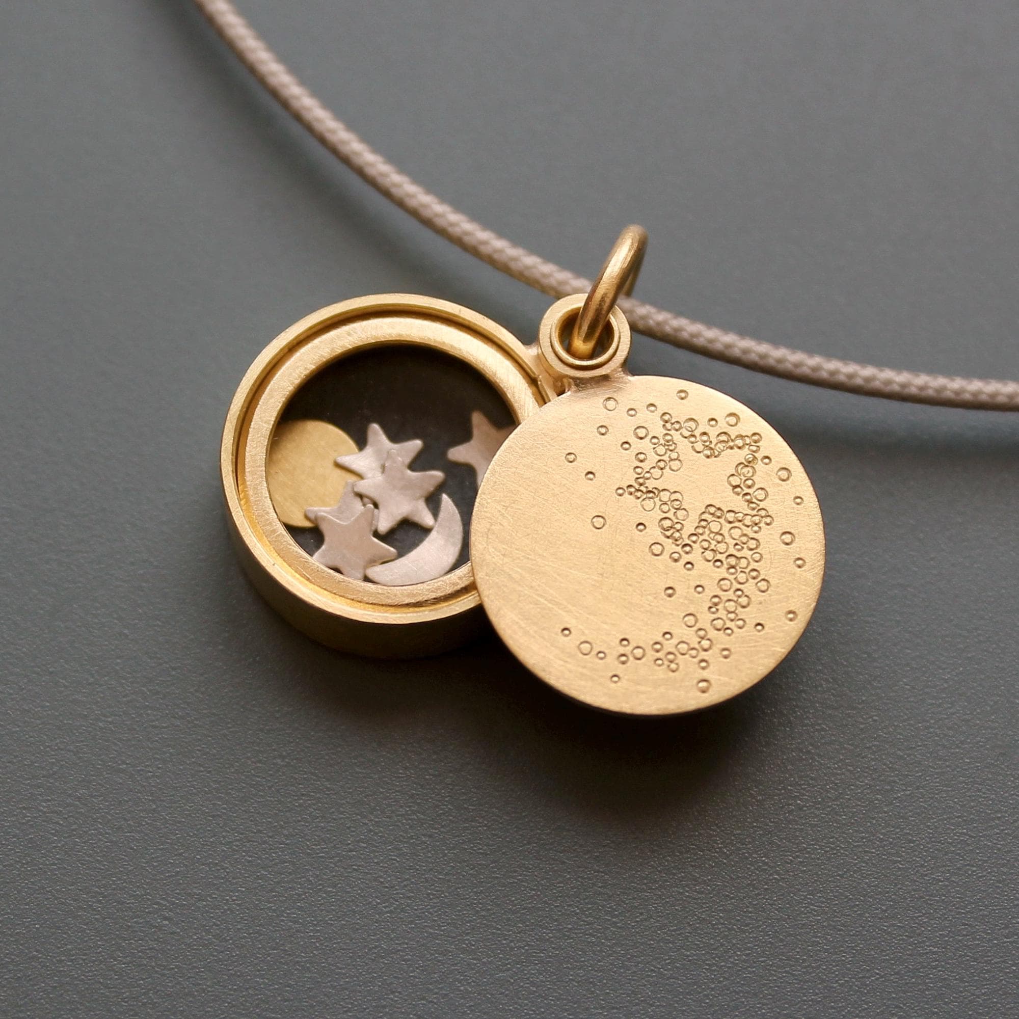 Opening Star Locket Shooting Star Floating Locket in 18ct Gold - Etsy