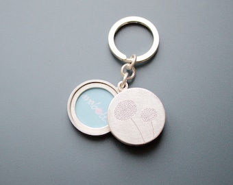 mabotte silver keychain locket with dandelions