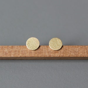 Dainty elegant ear studs 18ct gold with bubbles design image 1