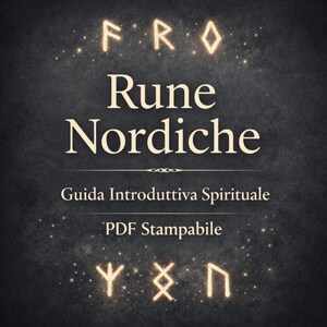 Può includere: Sfondo scuro con rune e testo luminosi. Il titolo "Rune Nordiche" è centrato, con "Guida Introduttiva Spirituale" e "PDF Stampabile" sotto. L'immagine presenta simboli illuminati e un'estetica celeste.