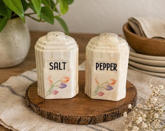 Vintage Harker Pottery Salt & Pepper Shakers Art Deco Skyscraper Pastel Tulip 1930s Ceramic Farmhouse Kitchen Decor AF472