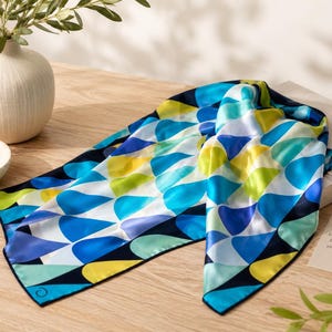 Vintage Oscar de la Renta Infinity Scarf | Geometric Blue Green Loop Scarf | Designer Circle Scarf | Retro Fashion Accessory AF588