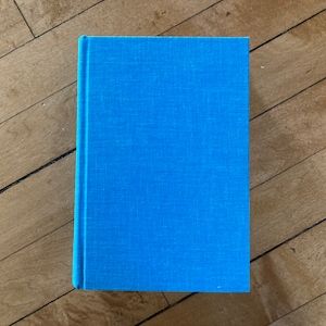 Collectible Literature Book - 28 Science Fiction Stories by H. G. Wells  (Dover Publications 1954)