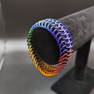 CUSTOM PRIDE Thin Chainmail Bracelet