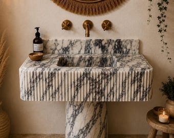 Lavabo a colonna in marmo Calacatta Viola realizzato a mano, mobiletto scanalato, lavabo in pietra a coste